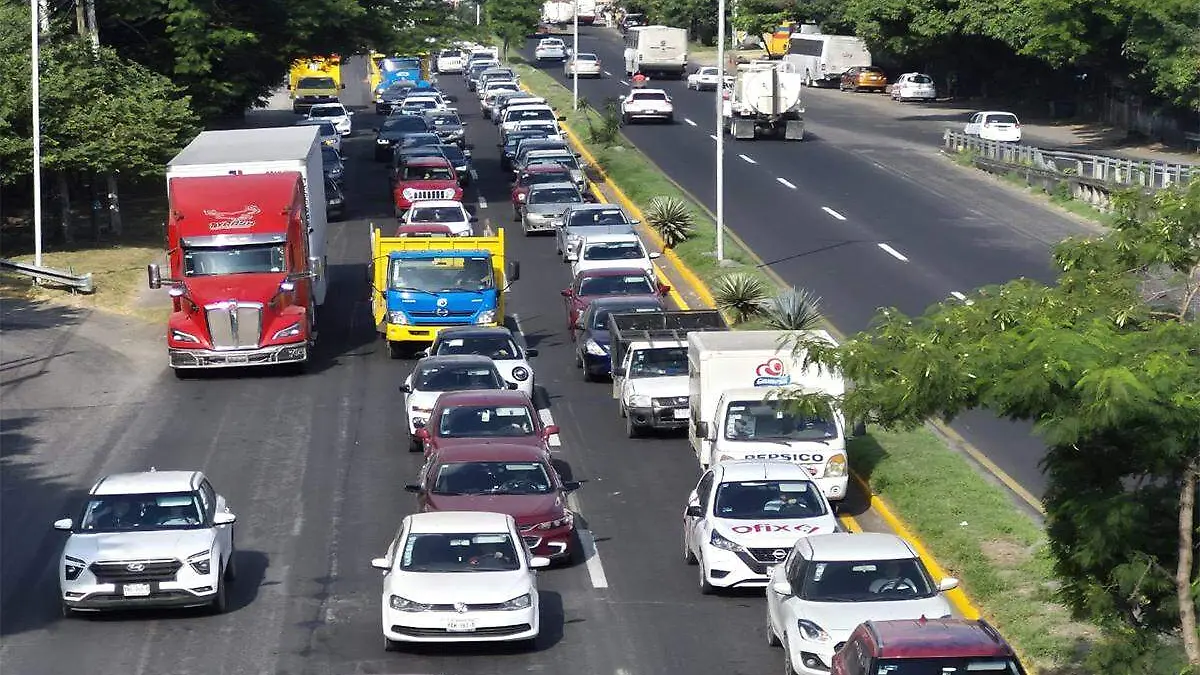 Tráfico carretera Veracruz-Xalapa